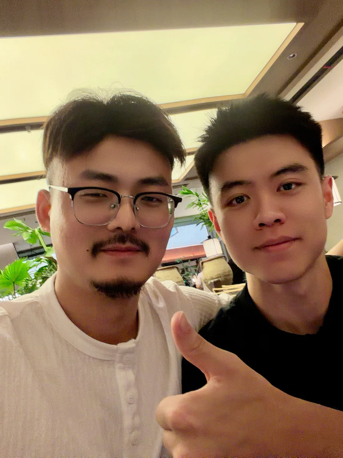 https://github.com/byoungd/up/blob/HEAD/韩先凯在 Agentic DB 大会与读者合影